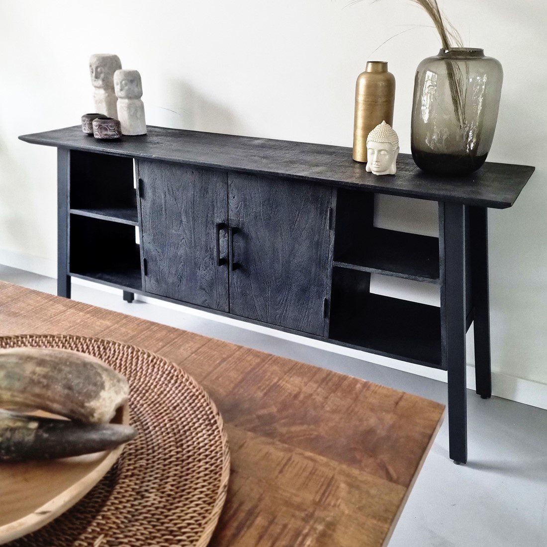 berlin-2-door-sideboard-black-175