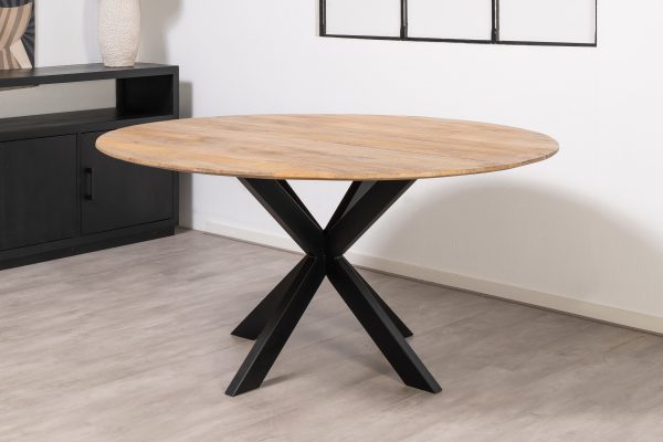 Ronde eettafel verjongd